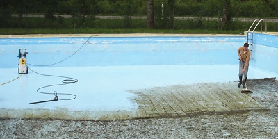 Un Karcher pour nettoyer sa piscine